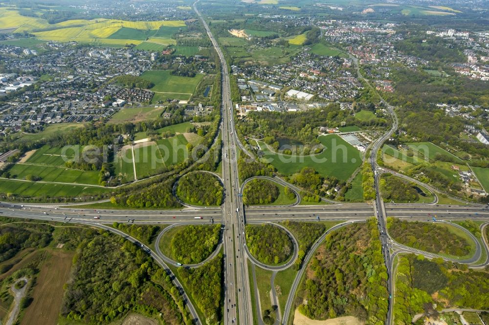 Aerial image Hilden - Traffic flow at the intersection- motorway BAB A46 - A3 - E35 in Hilden in the state North Rhine-Westphalia