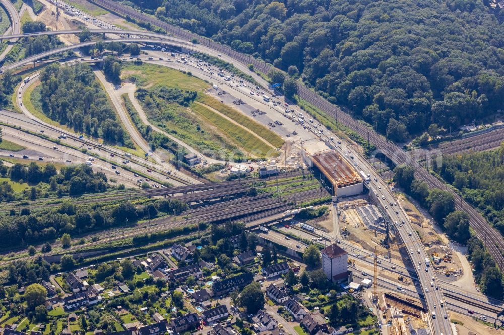 Aerial image Duissern - Traffic management and road renewal of the road layout at the motorway junction of the BAB A3 A40 Kaiserberg - Spaghettikreuz in Duisburg in the federal state of North Rhine-Westphalia