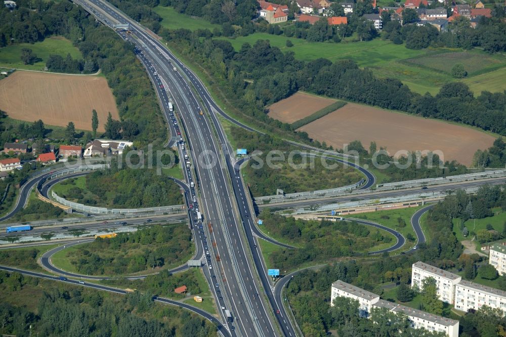 Aerial image Braunschweig - Traffic flow at the intersection- motorway A 394 - E30 Kreuz Braunschweig-Nord in Braunschweig in the state Lower Saxony