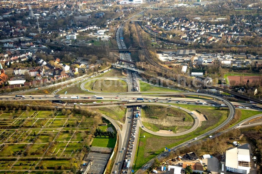 Herne from above - Traffic flow at the intersection- motorway A 42 A43 Kreuz Herne in Herne in the state North Rhine-Westphalia, Germany