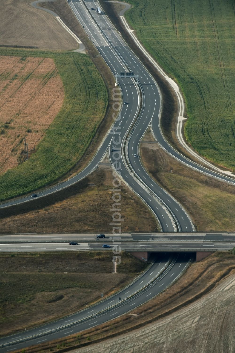 Niederröblingen (Helme) from above - Traffic flow at the intersection- motorway A 71 - A38 in Niederroeblingen (Helme) in the state Saxony-Anhalt