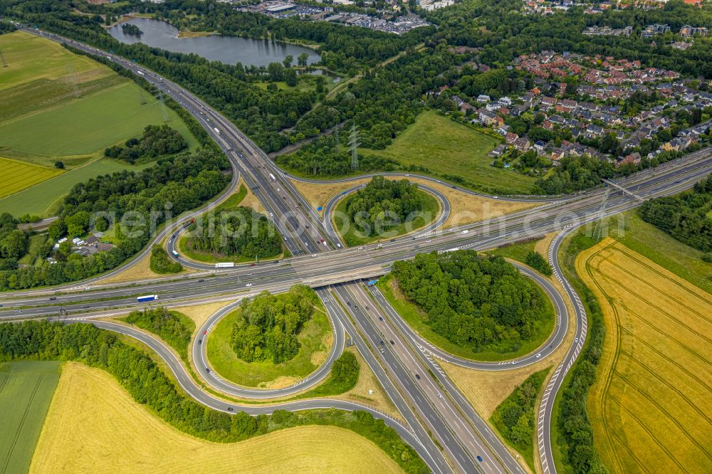 Aerial photograph Bochum - Traffic flow at the intersection- motorway A 43 and A44 in the district Bochum Ost in Bochum in the state North Rhine-Westphalia, Germany