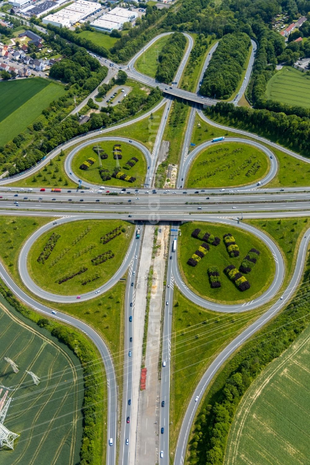 Dortmund from above - Traffic flow at the intersection- motorway A 42 - 45 in the district Bodelschwingh in Dortmund in the state North Rhine-Westphalia, Germany