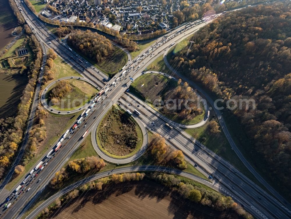 Schwerte from above - Traffic flow at the intersection- motorway A 1 and of A 45 in Schwerte at Ruhrgebiet in the state North Rhine-Westphalia, Germany