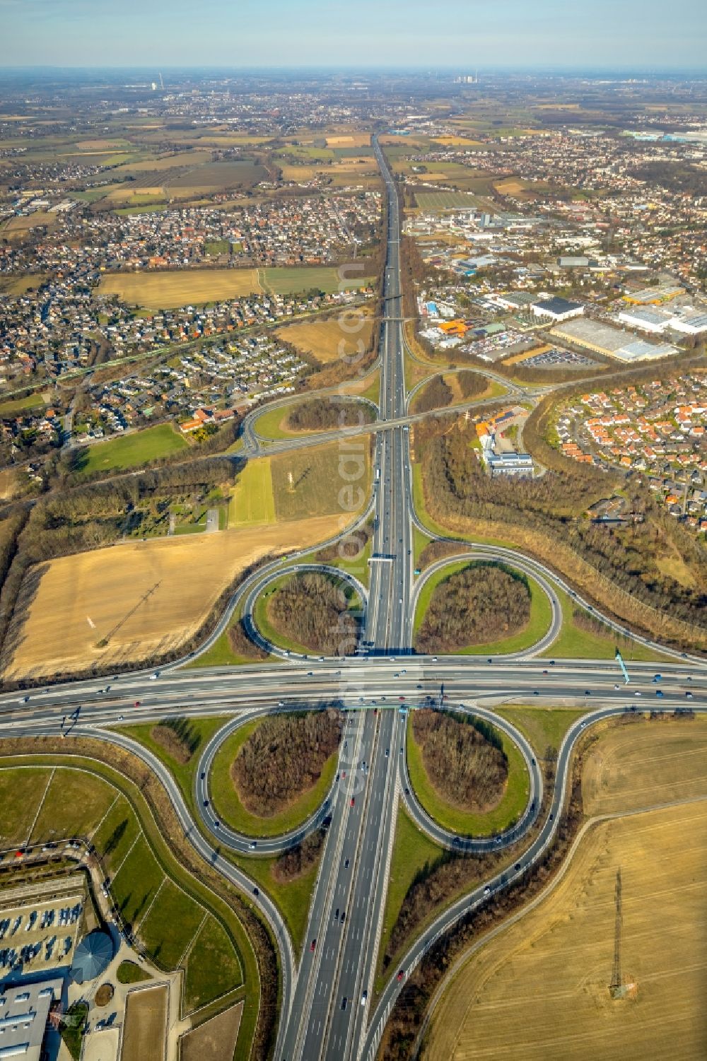 Aerial photograph Unna - Traffic flow at the intersection- motorway A 44 Unna-Ost in Unna in the state North Rhine-Westphalia, Germany