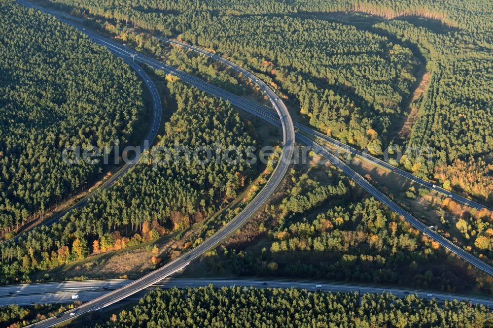 Werder from the bird's eye view: Traffic flow at the intersection- motorway A 2 und A10 near Werder in the state Brandenburg