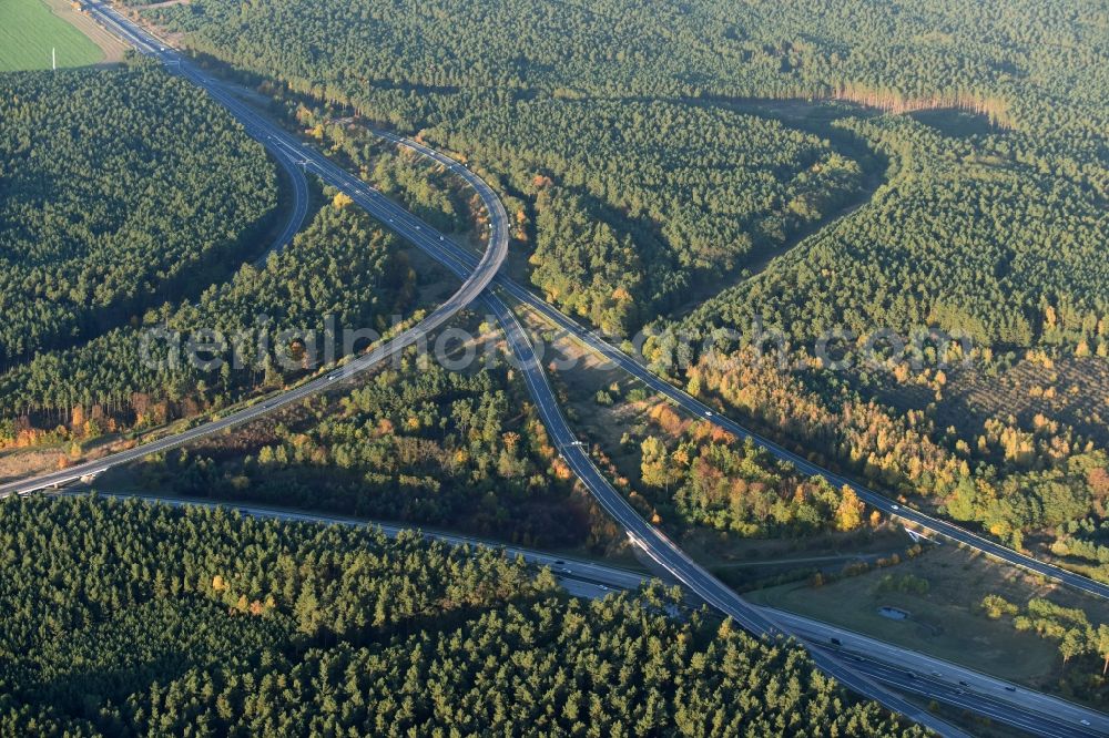 Aerial photograph Werder - Traffic flow at the intersection- motorway A 2 und A10 near Werder in the state Brandenburg