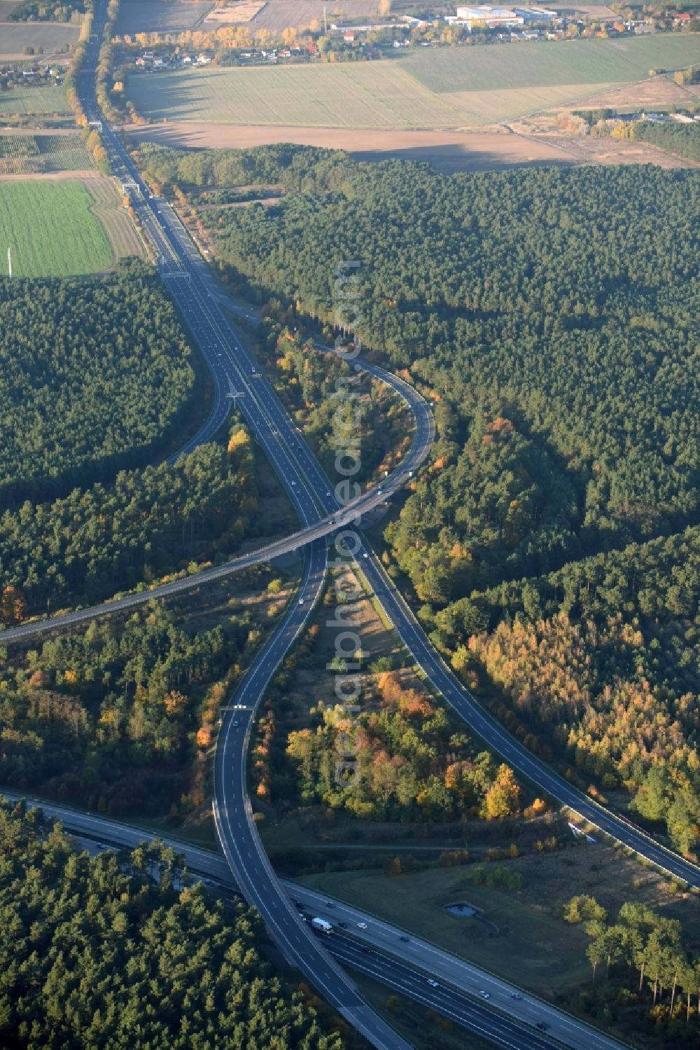 Werder from the bird's eye view: Traffic flow at the intersection- motorway A 2 und A10 near Werder in the state Brandenburg