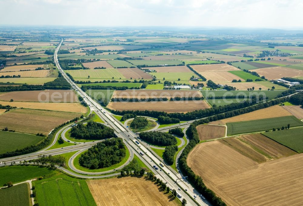 Aerial image Werl - Traffic flow at the intersection- motorway A44 in Werl in the state North Rhine-Westphalia