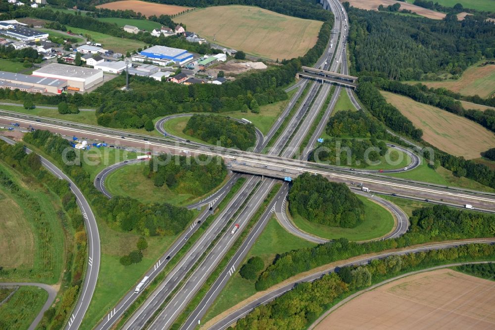 Bassenheim from the bird's eye view: Traffic flow at the intersection- motorway A 48 to the A61 Kreuz Koblenz in Bassenheim in the state Rhineland-Palatinate, Germany