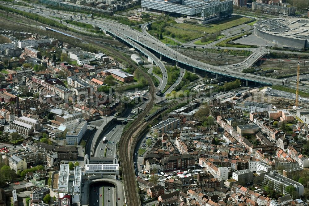 Lille from the bird's eye view: Traffic flow at the intersection- motorway N356 D651 in Lille in Nord-Pas-de-Calais Picardy, France