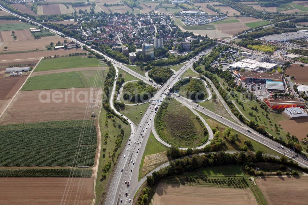 Mainz from the bird's eye view: Traffic flow at the intersection- motorway A 60 and A63 Mainz South in Mainz in the state Rhineland-Palatinate. The A60 runs between the districts of Mainz Bretzenheim and Marienborn