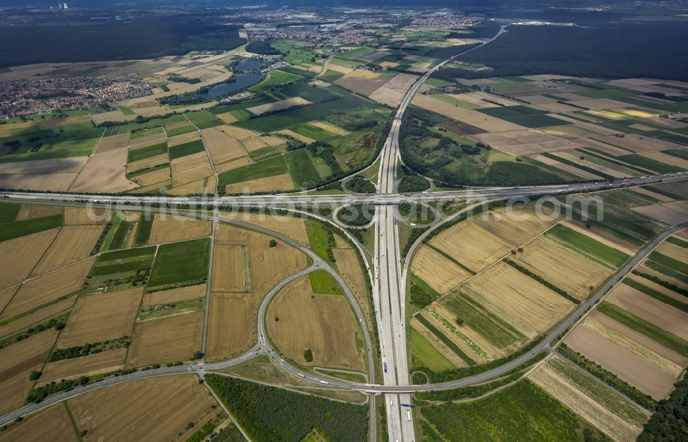 Aerial photograph Sankt Leon-Rot - Traffic management at the motorway junction Walldorf motorway A4 and A6 and E50 in Sankt Leon-Rot in Baden-Wuerttemberg