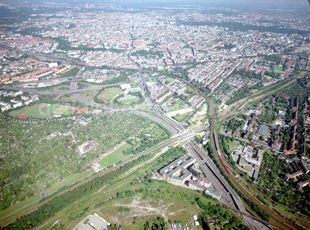 Aerial photograph Berlin - Tempelhof - Verkehrsführung der DB / S-Bahn am S- Bahnhof Papestraße in Berlin - Tempelhof.