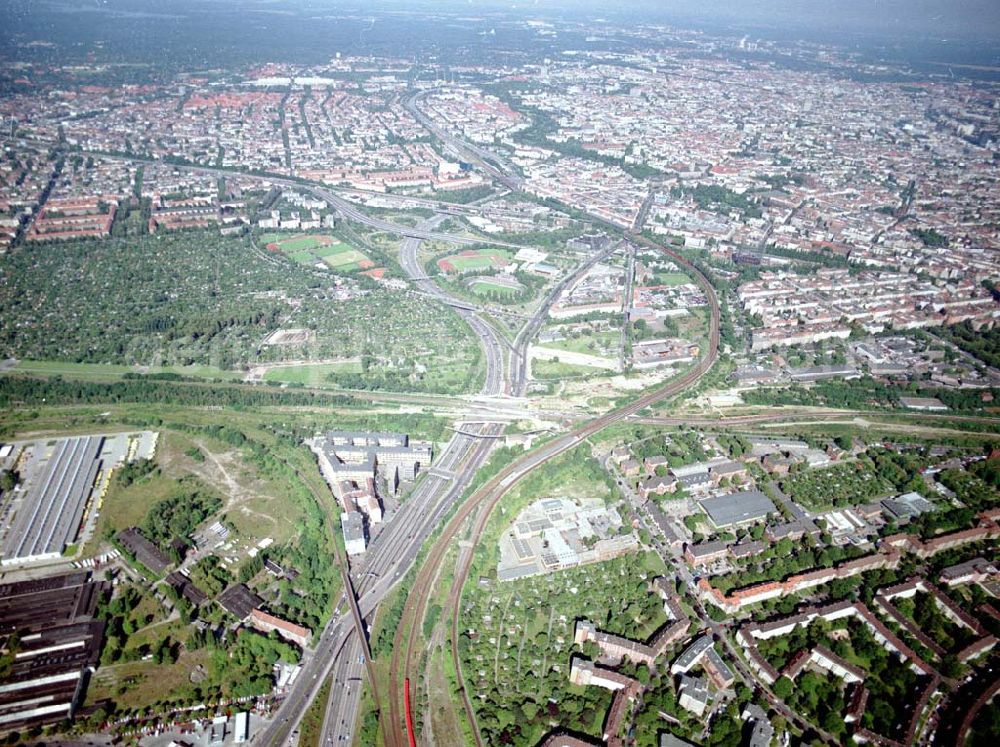 Aerial image Berlin - Tempelhof - Verkehrsführung der DB / S-Bahn am S- Bahnhof Papestraße in Berlin - Tempelhof.