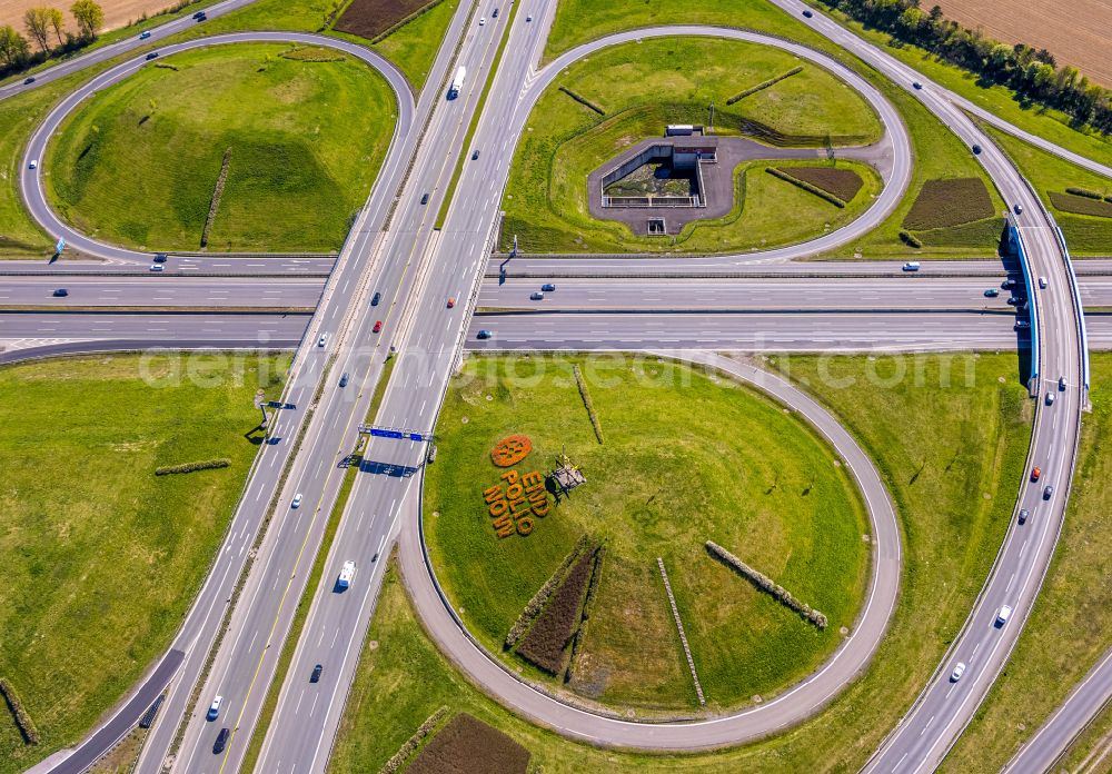 Aerial image Kamen - Traffic flow at the intersection- motorway A 1 A2 ...