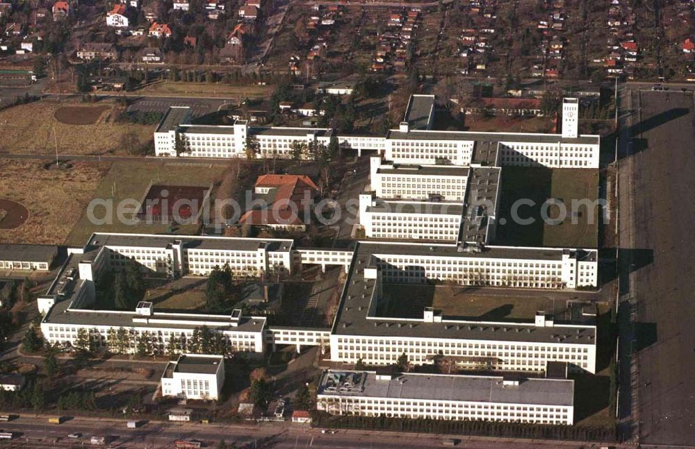 Aerial photograph Berlin - Steglitz - Verlassene ehemalige US-Kaserne in Steglitz