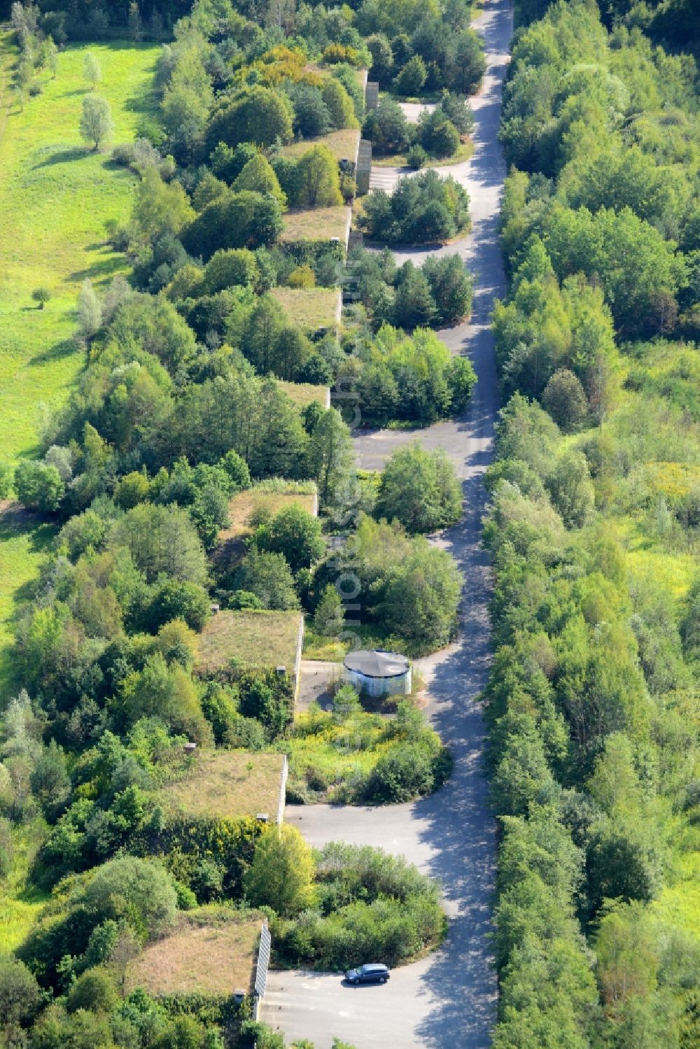 Aerial image Breitefeld - Vacant bunker complex and ammunition depots on the former military training ground the British Armed Forces in Breitefeld in the state Hesse