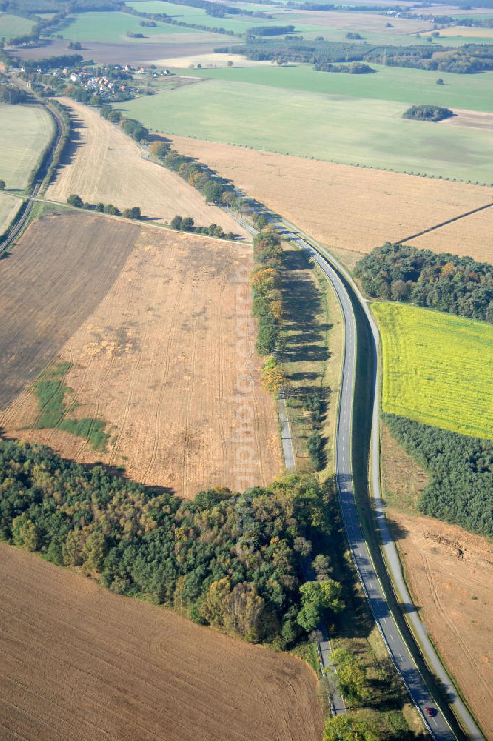 Aerial image Groß Pankow - Blick auf die Ortsumgehung Bundesstrasse 189 Groß Pankow. Projektsteuerung: Schüßler-Plan Ingenieurgesellschaft für Bau- und Verkehrswegeplanung mbH.