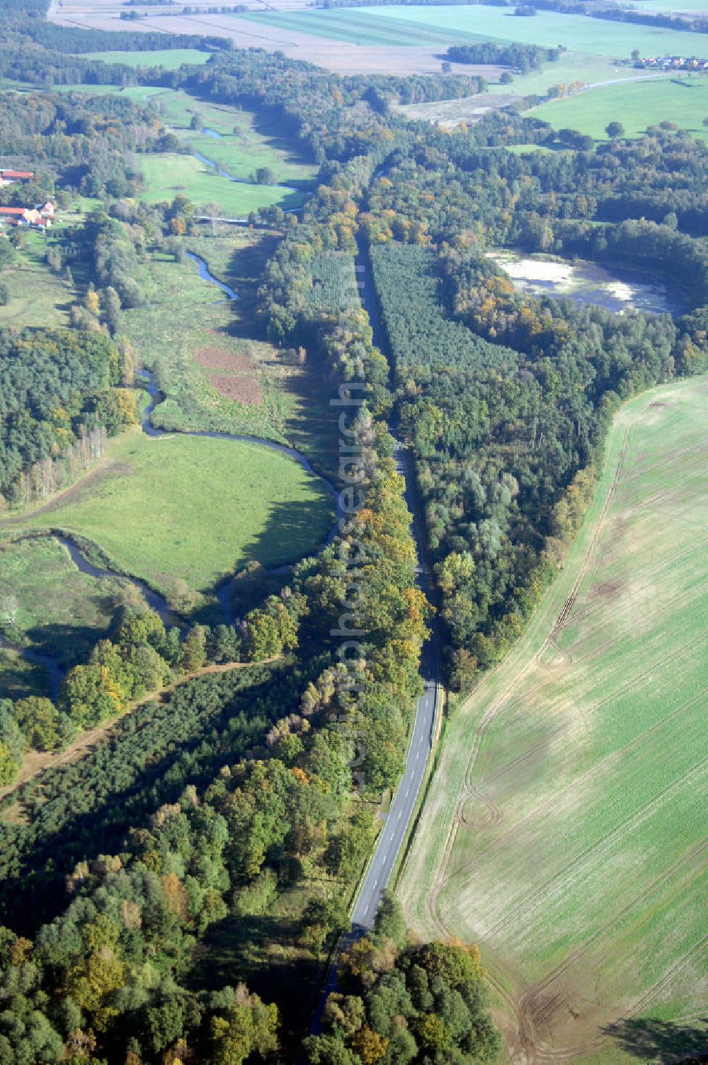 Kreuzburg from above - Blick auf die Ortsumgehung Bundesstrasse 189 Kreuzburg bei Retzin. Projektsteuerung: Schüßler-Plan Ingenieurgesellschaft für Bau- und Verkehrswegeplanung mbH.