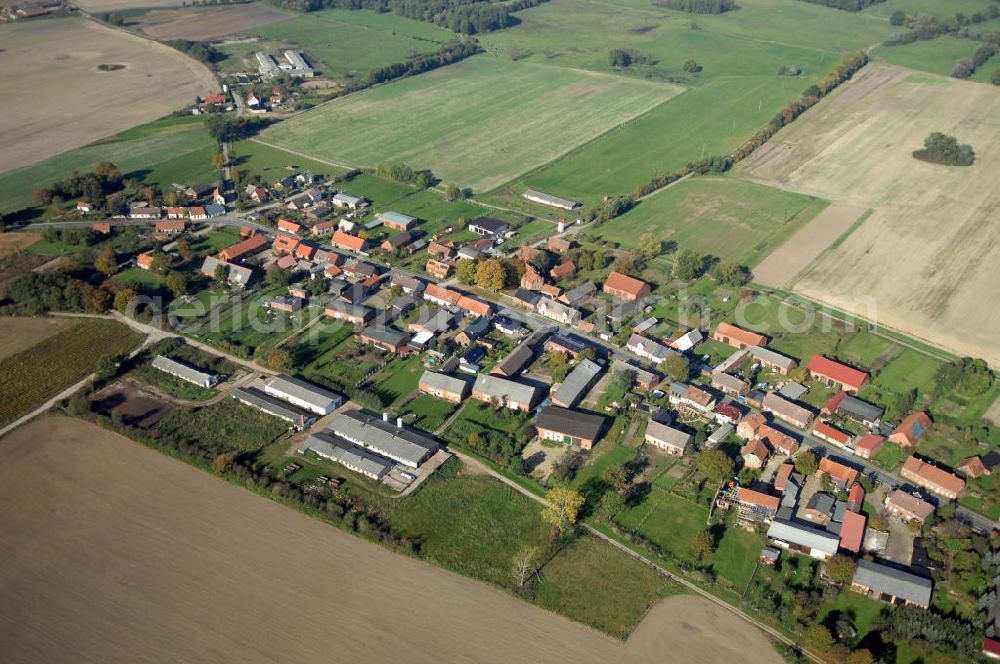 Kuhbier from above - Blick auf die Ortsumgehung Bundesstrasse 189 Kuhbier. Projektsteuerung: Schüßler-Plan Ingenieurgesellschaft für Bau- und Verkehrswegeplanung mbH.