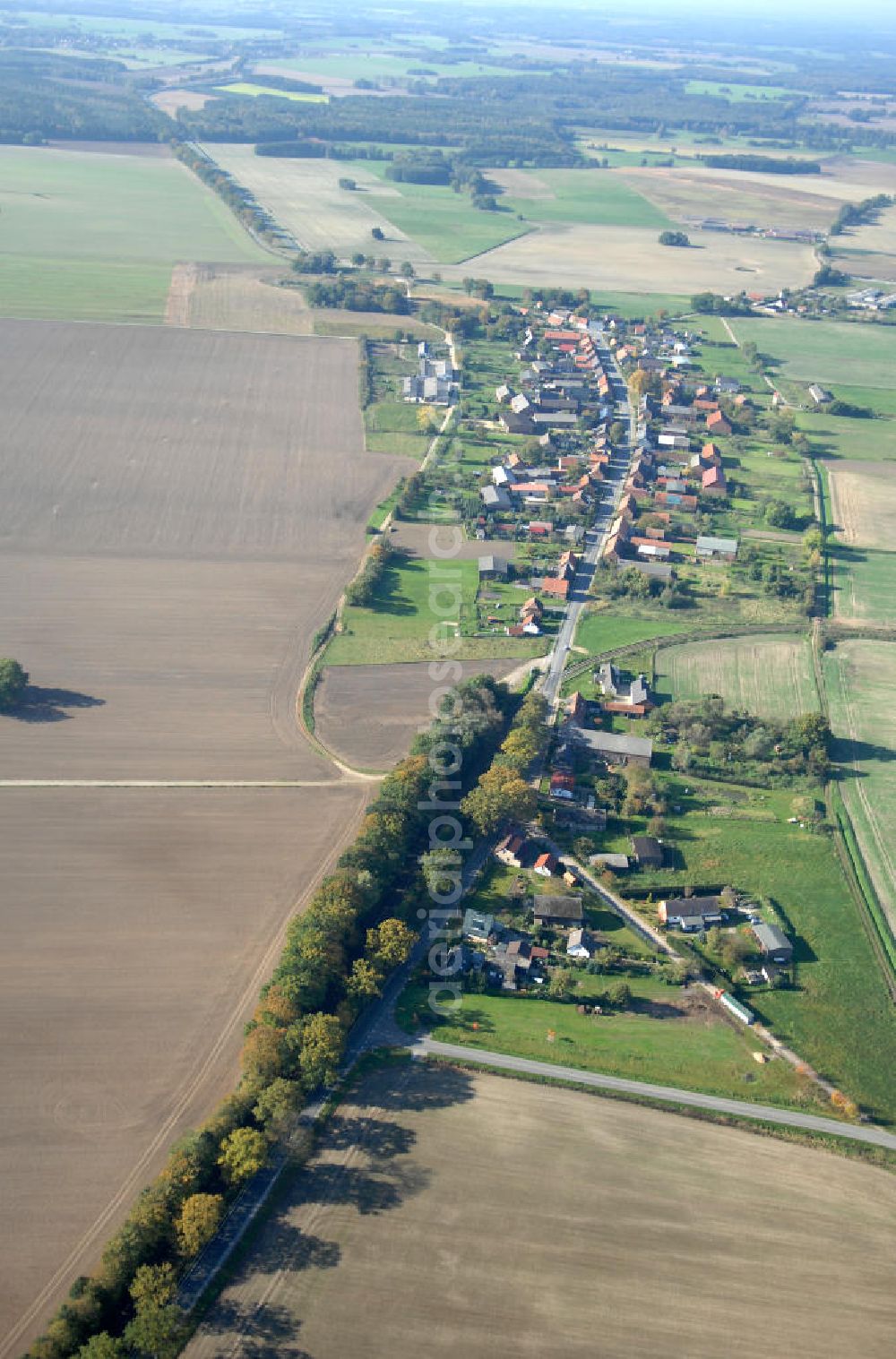 Aerial image Kuhbier - Blick auf die Ortsumgehung Bundesstrasse 189 Kuhbier. Projektsteuerung: Schüßler-Plan Ingenieurgesellschaft für Bau- und Verkehrswegeplanung mbH.