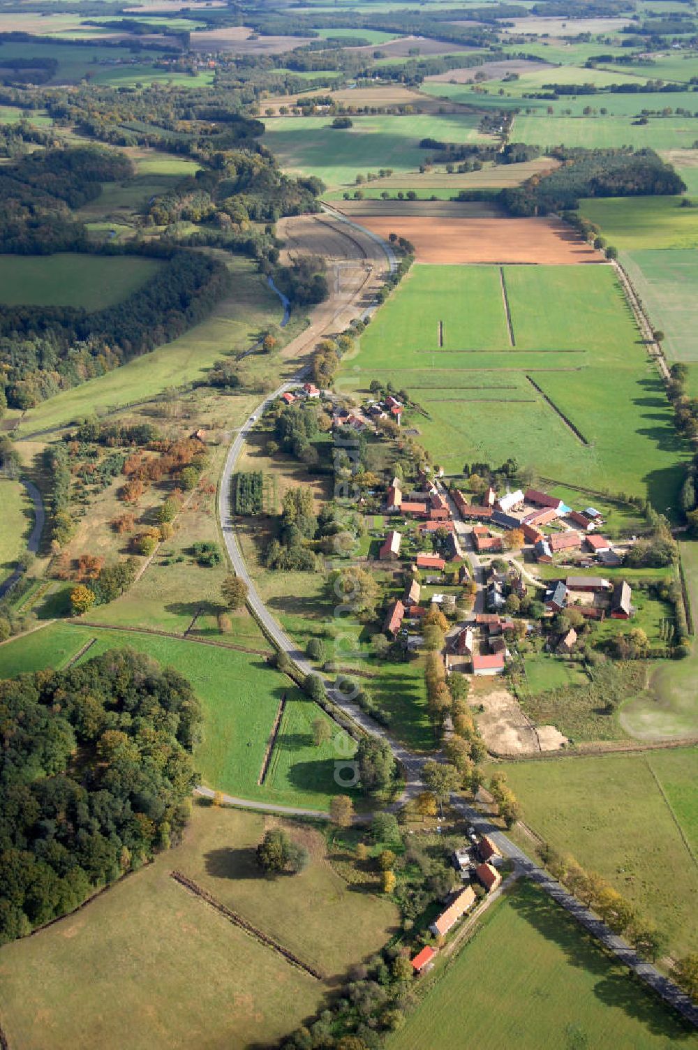 Aerial image Rohlsdorf - Blick auf die Ortsumgehung Bundesstrasse 189 Rohlsdorf. Projektsteuerung: Schüßler-Plan Ingenieurgesellschaft für Bau- und Verkehrswegeplanung mbH.