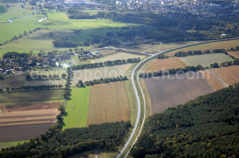 Weisen from the bird's eye view: Blick auf die Ortsumgehung Bundesstrasse 189 Weisen. Projektsteuerung: Schüßler-Plan Ingenieurgesellschaft für Bau- und Verkehrswegeplanung mbH.