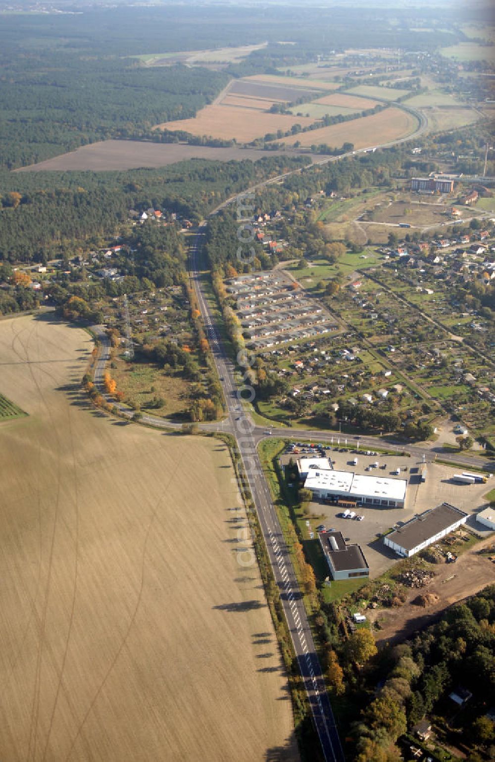 Aerial photograph Wittenberge - Blick auf die Ortsumgehung Bundesstrasse 189 Elbbrücke Wittenberge. Projektsteuerung: Schüßler-Plan Ingenieurgesellschaft für Bau- und Verkehrswegeplanung mbH.