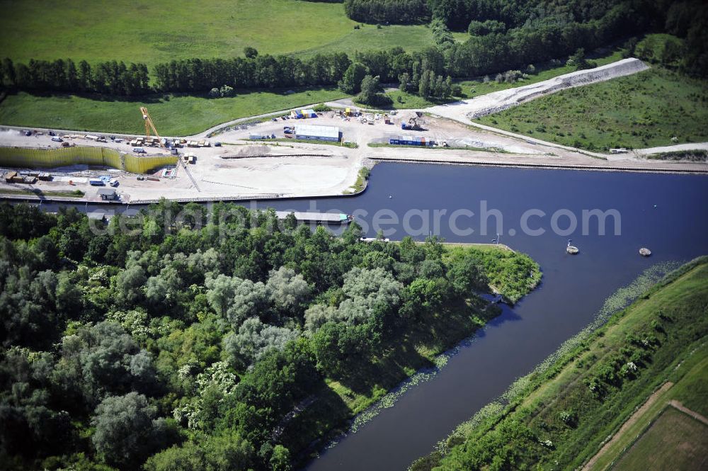 Wusterwitz from the bird's eye view: Blick auf den Verlauf des Elbe-Havel-Kanal im Bereich Wusterwitz von Nord nach Süd gesehen. View of the course of the Elbe-Havel canal at Wusterwitz seen from north to south.