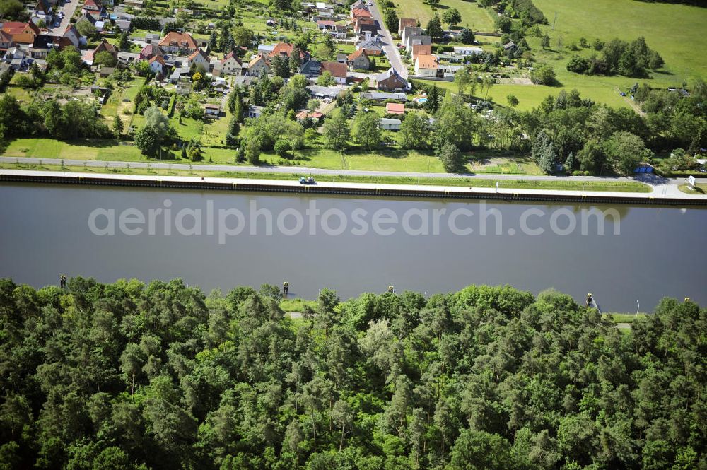 Aerial image Wusterwitz - Blick auf den Verlauf des Elbe-Havel-Kanal im Bereich Wusterwitz von Nord nach Süd gesehen. View of the course of the Elbe-Havel canal at Wusterwitz seen from north to south.