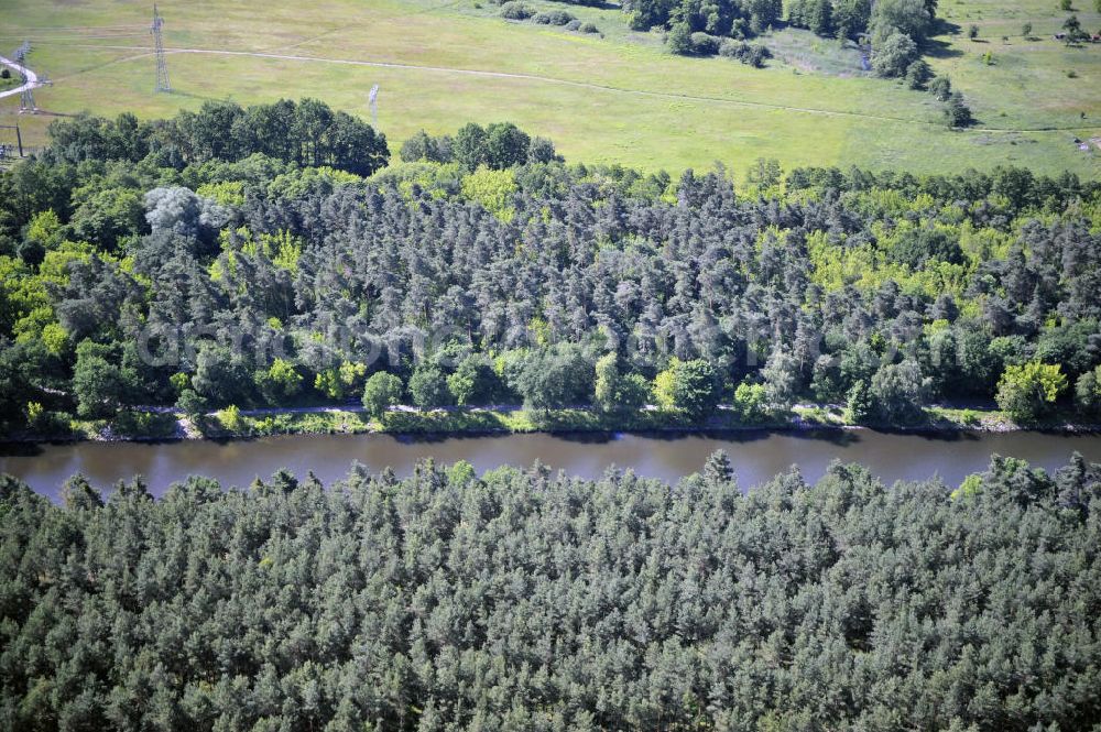 Aerial image Wusterwitz - Blick auf den Verlauf des Elbe-Havel-Kanal im Bereich Wusterwitz von Nord nach Süd gesehen. View of the course of the Elbe-Havel canal at Wusterwitz seen from north to south.