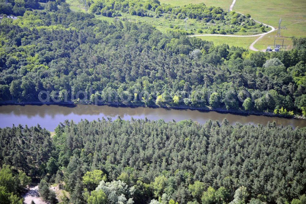 Wusterwitz from the bird's eye view: Blick auf den Verlauf des Elbe-Havel-Kanal im Bereich Wusterwitz von Nord nach Süd gesehen. View of the course of the Elbe-Havel canal at Wusterwitz seen from north to south.