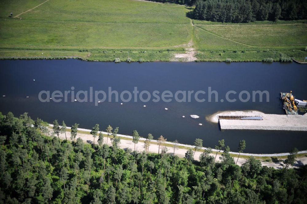 Wusterwitz from the bird's eye view: Blick auf den Verlauf des Elbe-Havel-Kanal im Bereich Wusterwitz von Süd nach Nord gesehen. View of the course of the Elbe-Havel canal at Wusterwitz seen from south to north.