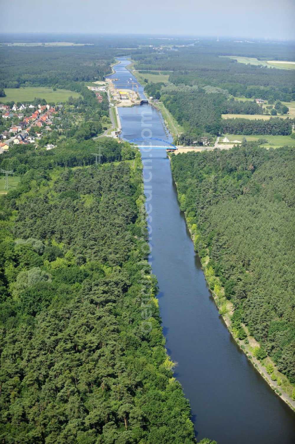 Aerial photograph Wusterwitz - Blick auf den Verlauf des Elbe-Havel-Kanal im Bereich Wusterwitz von Süd nach Nord gesehen. View of the course of the Elbe-Havel canal at Wusterwitz seen from south to north.