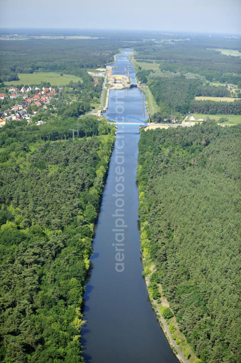 Aerial image Wusterwitz - Blick auf den Verlauf des Elbe-Havel-Kanal im Bereich Wusterwitz von Süd nach Nord gesehen. View of the course of the Elbe-Havel canal at Wusterwitz seen from south to north.