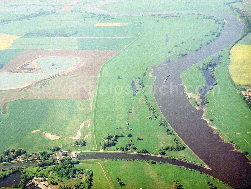 Aerial image Bergzow - Verlauf des Elbe -Havel - Kanals bei Bergzow