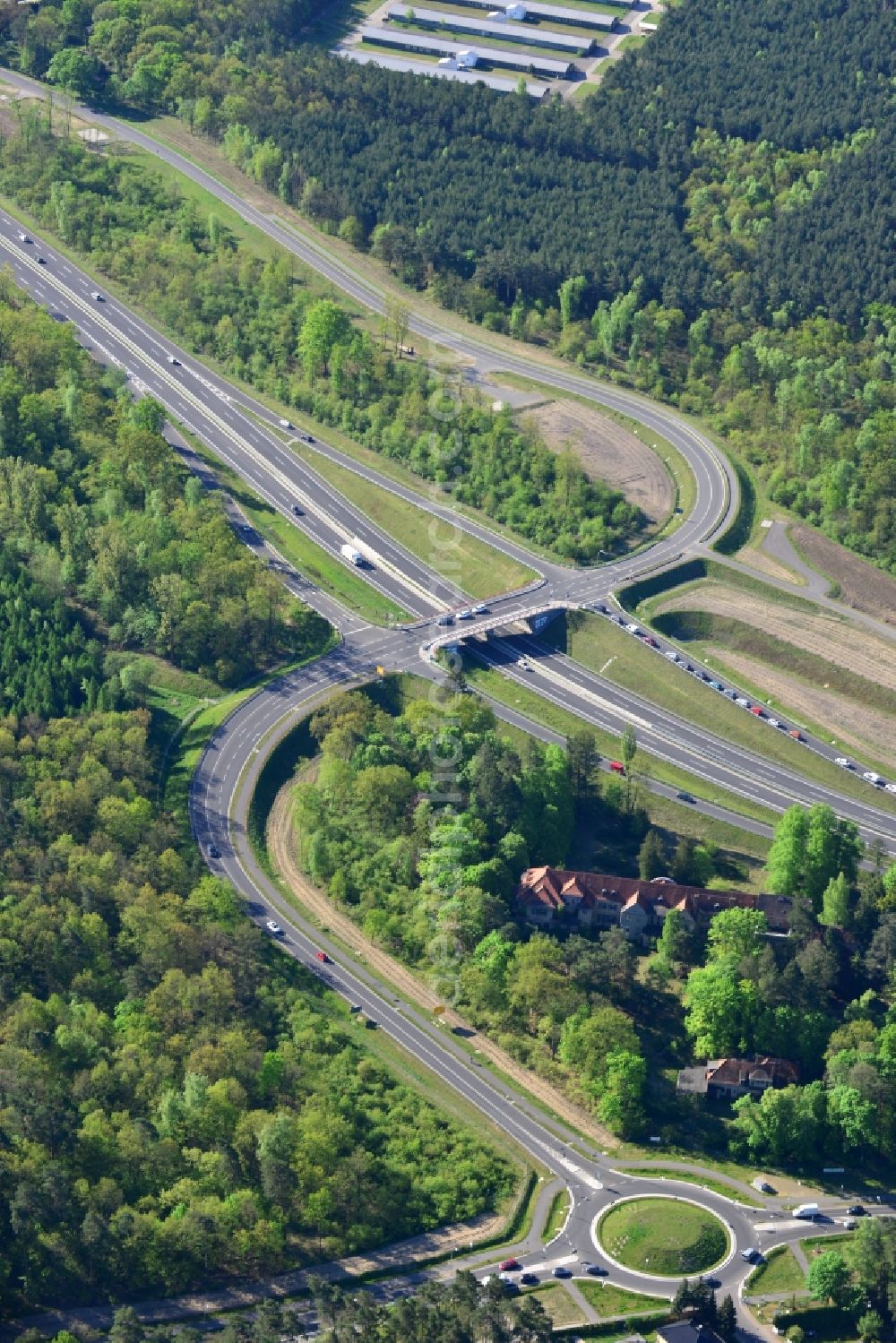 Stahnsdorf from the bird's eye view: Expansion of the country's road to L40 bypass Gueterfelde in Brandenburg