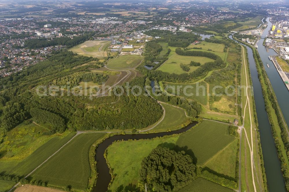 Hamm from above - Course of the Lippe and Lippemäan der through a field landscape in Hamm in the Ruhr area in North Rhine-Westphalia