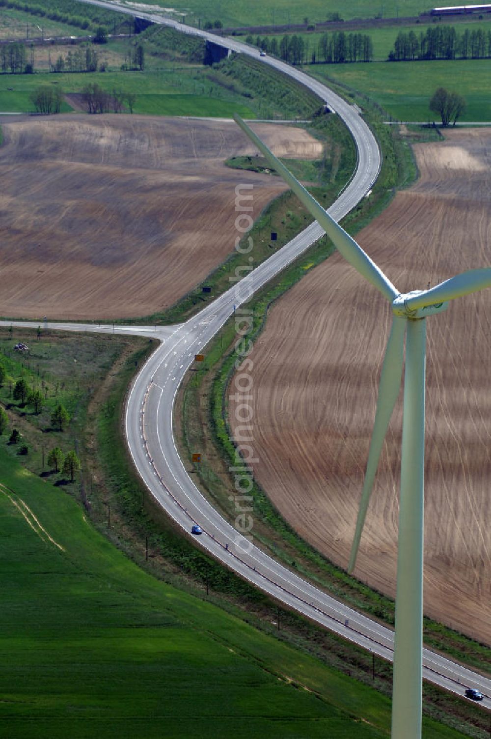 PASSOW from the bird's eye view: Verlauf der Ortsumfahrung der Bundesstrasse B 168 bei Passow. Landesbetrieb Straßenwesen Brandenburg (