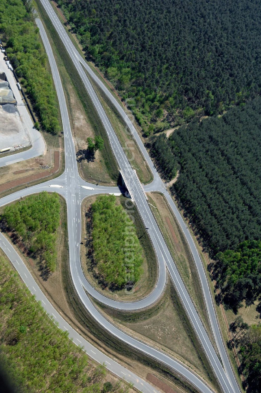 HEINERSDORF from above - Verlauf der Ortsumfahrung der Bundesstrasse B 168 an der Passower Chaussee südwestlich von Schwedt. Landesbetrieb Straßenwesen Brandenburg (