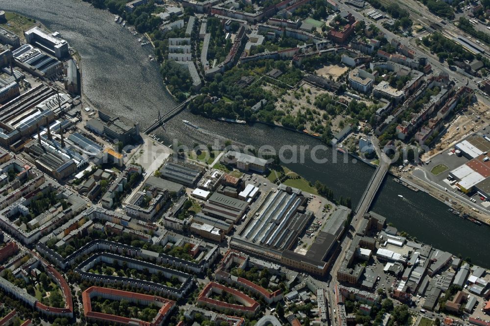 Berlin from above - Course of the river spree with Treskowbridge and footbridge Kaisersteg in the district Oberschoeneweide in Berlin