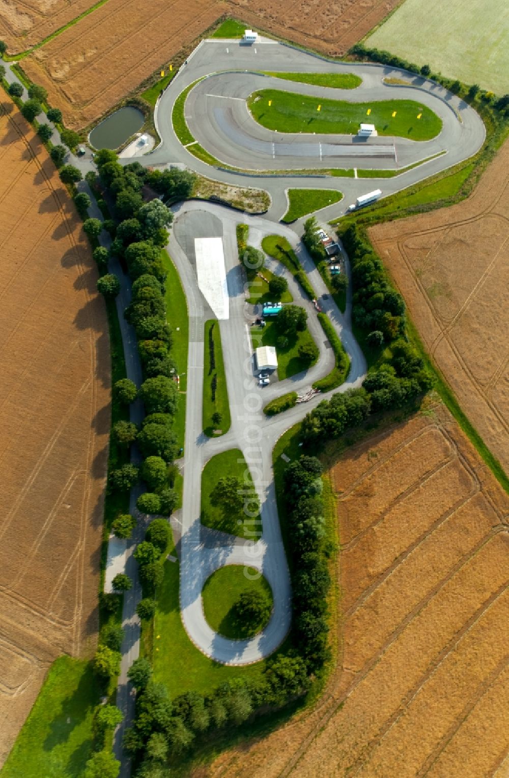 Rüthen from the bird's eye view: Roads of the Verkehrsuebungsanlage Kaiserkuhle for the drivers' orientation and safety training of the ADAC in Ruethen in the state North Rhine-Westphalia