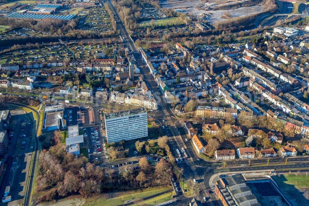 Aerial photograph Bochum - Course of the crossroads Essener street and Kohlenstrasse in the district of Weitmar in Bochum in the federal state North Rhine-Westphalia