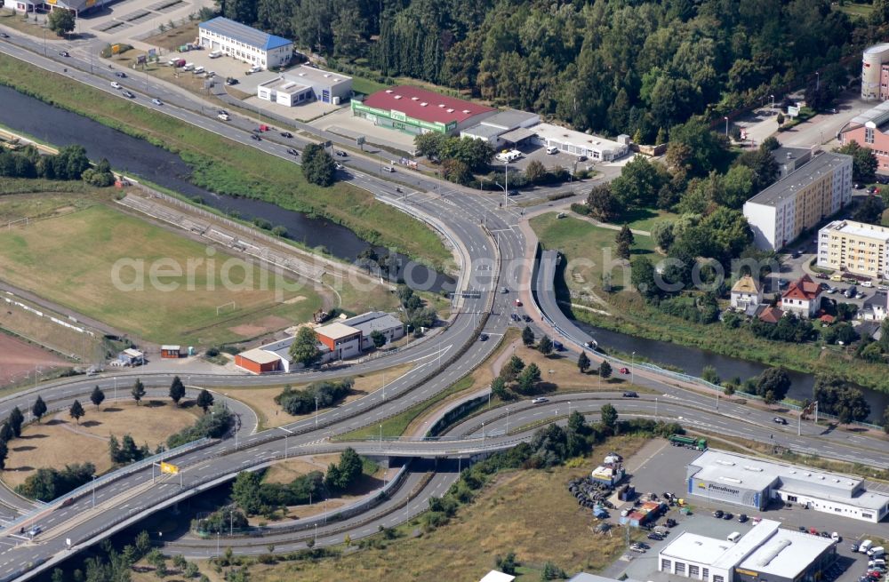 Aerial image Gera - Road over the crossroads der B92 in Gera in the state Thuringia