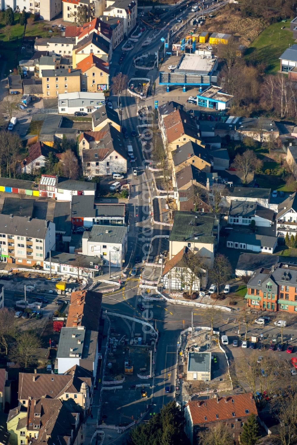 Bochum from the bird's eye view: Road over the crossroads Hauptstrasse - Unterstrasse - Oberstrasse in Bochum in the state North Rhine-Westphalia