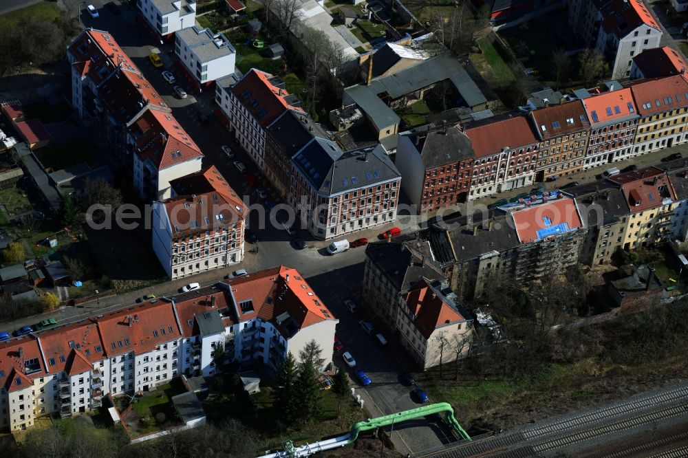 Aerial image Leipzig - Road over the crossroads Karl-Haerting-Strasse corner Zweenfurther Strasse in the district Sellerhausen in Leipzig in the state Saxony