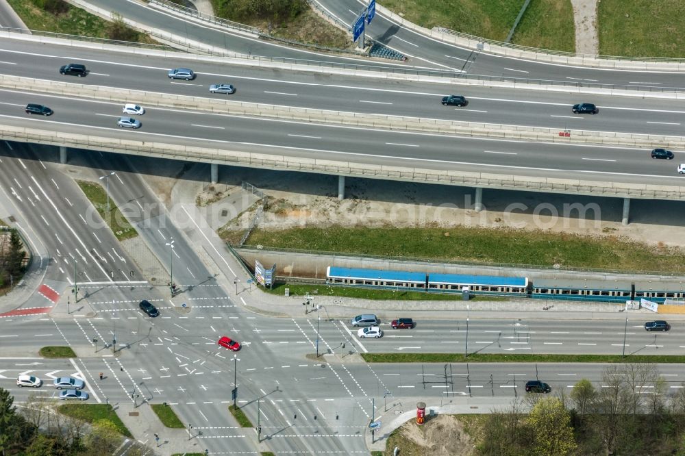 München from the bird's eye view: Road over the crossroads in Munich in the state Bavaria