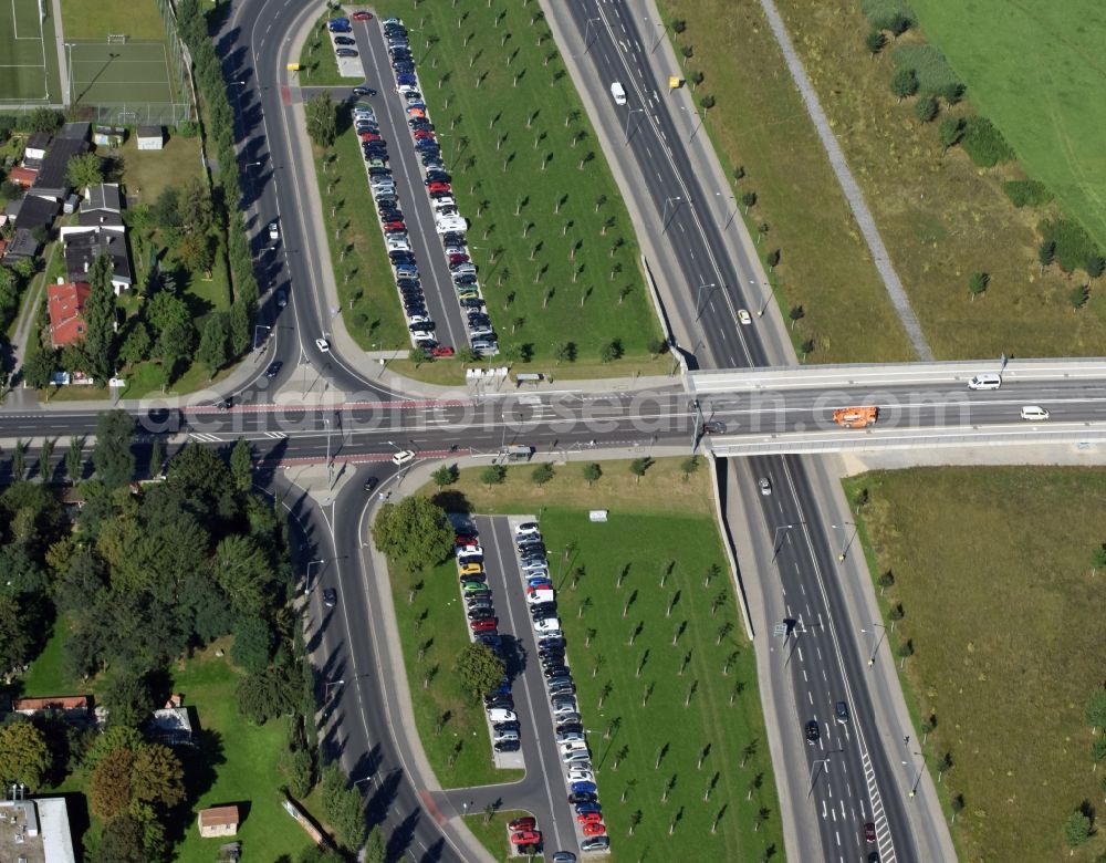 Dresden from above - Road over the crossroads Waldschloeschenbruecke, Kaethe-Kollwitz-Ufer and Fetscherstrasse in Dresden in the state Saxony