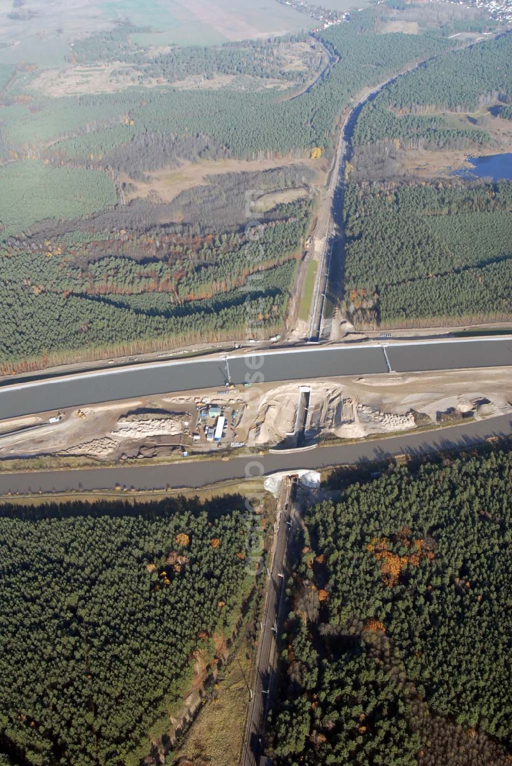 Aerial image Eberswalde - Blick auf die geflutete Umleitung des Oder-Havel-Kanal. Dieser wird gegenwärtig für den Betrieb mit hochseetauglichen Schiffen ausgebaut. Dazu wird nördlich von Eberswalde das Kanalbett umgeleitet, um als Ersatz für die Kanalbrücke einen Tunnel unter dem neuen Kanal zu bauen.